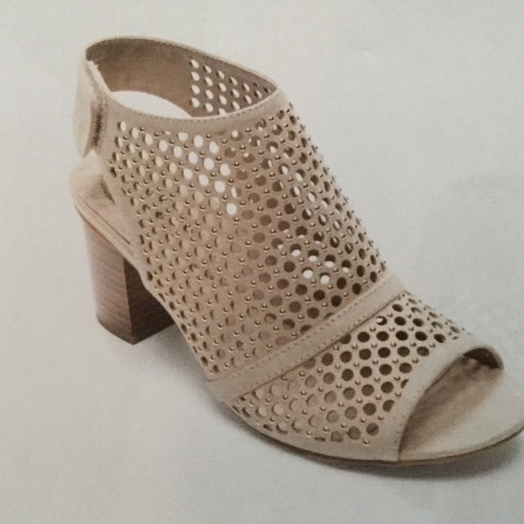 Kim Rogers- Tan Block Heel Sandals - Picture 4 of 8